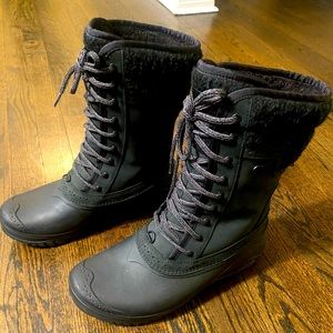 The North Face Women’s Winter Boots Size 9